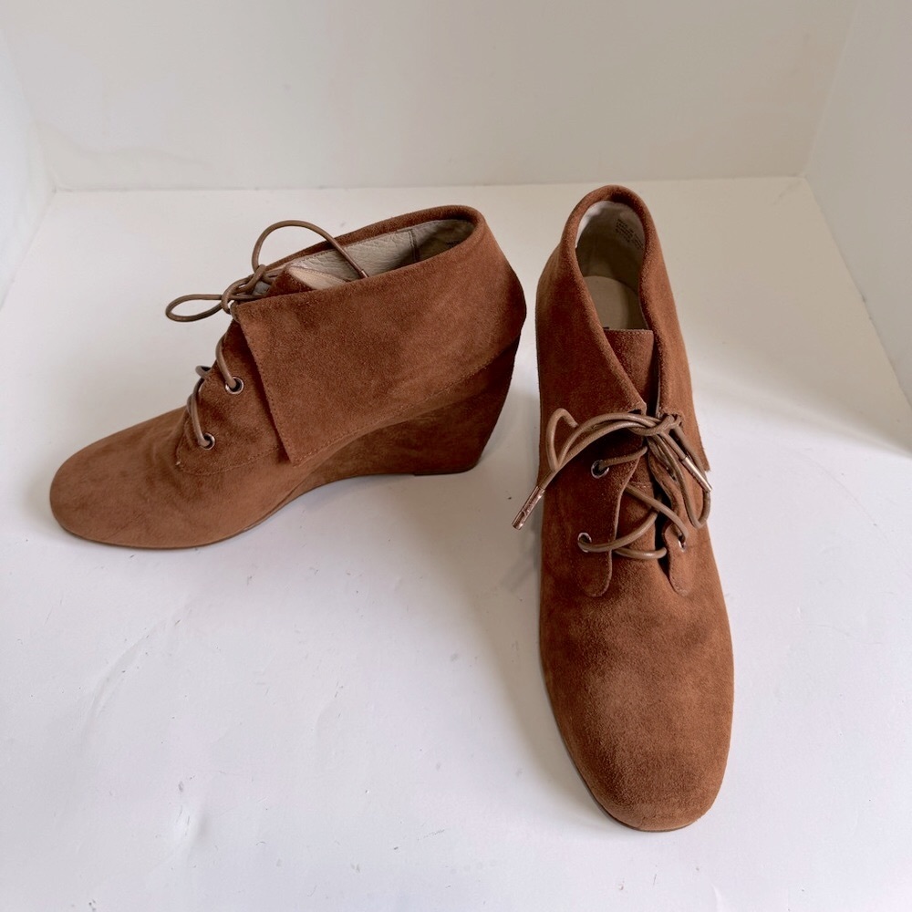 MICHAEL Michael Kors Jada wedge lace up suede boots. Size 9.5